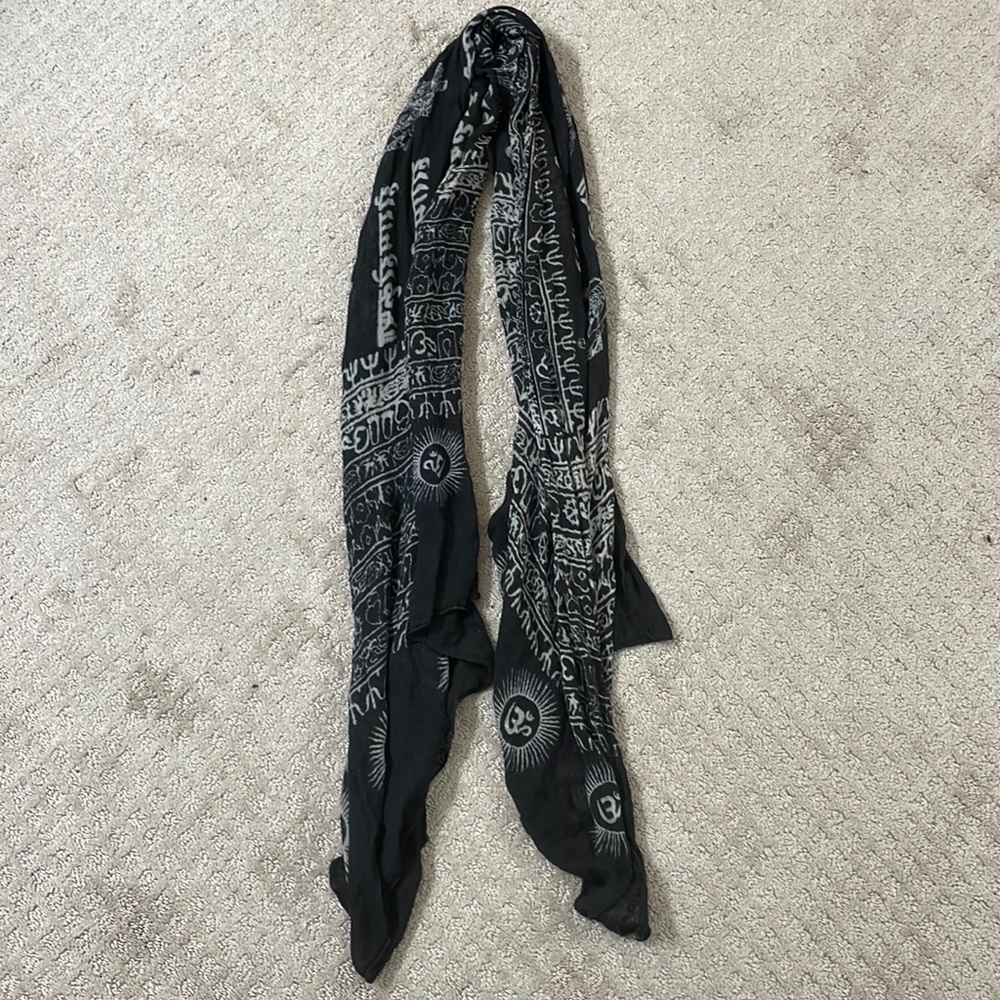 Scarf!
